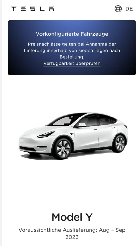Screenshot von der offiziellen Tesla-Website mit dem Hinweis auf preisreduzierte vorkonfigurierte Fahrzeuge